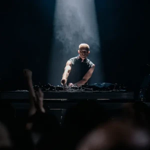 Caos apresenta Ben Klock - Ingressos com desconto