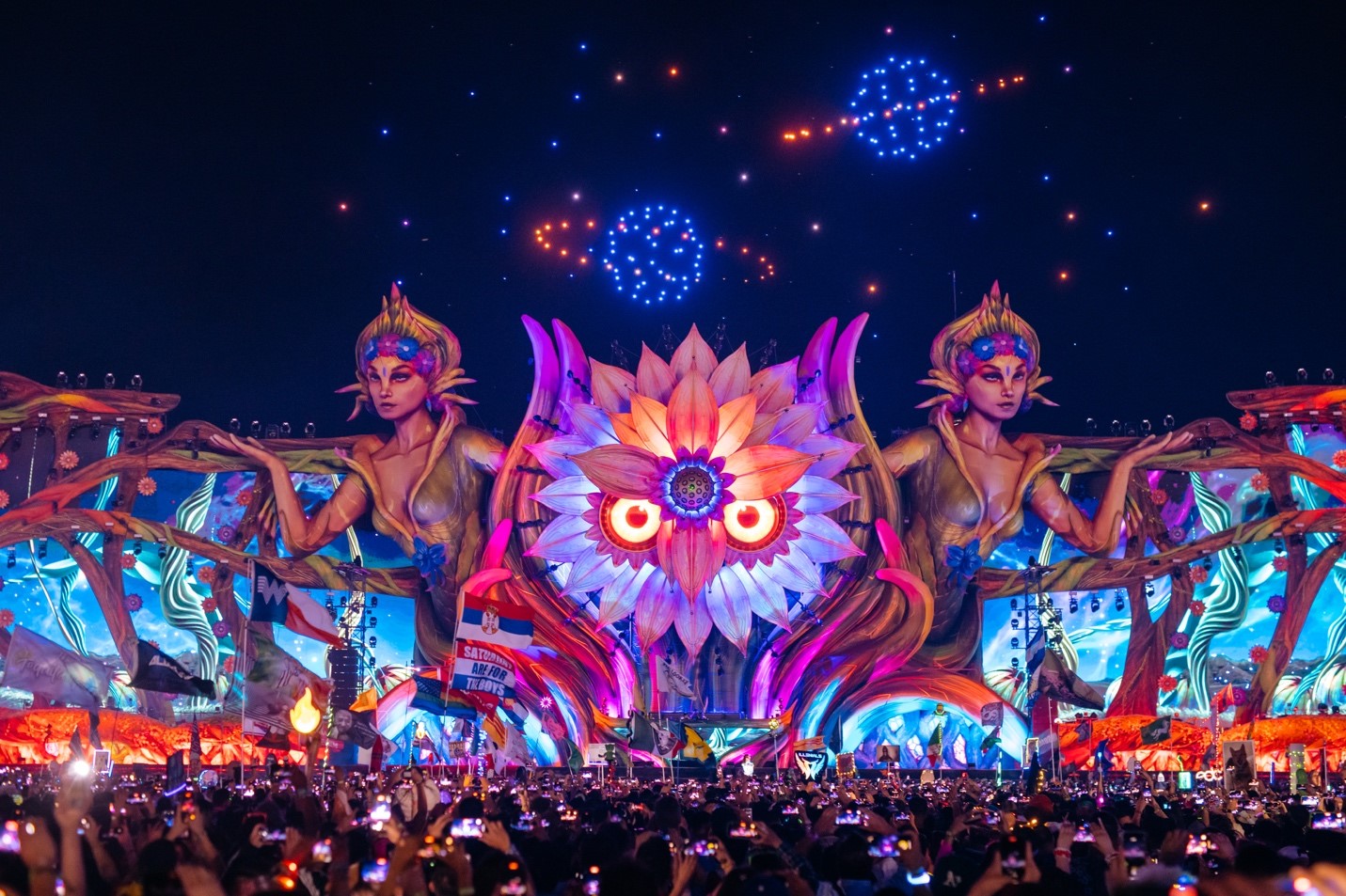 EDC Las Vegas 2022: 300 mil pessoas curtiram o maior carnaval eletrônico dos EUA