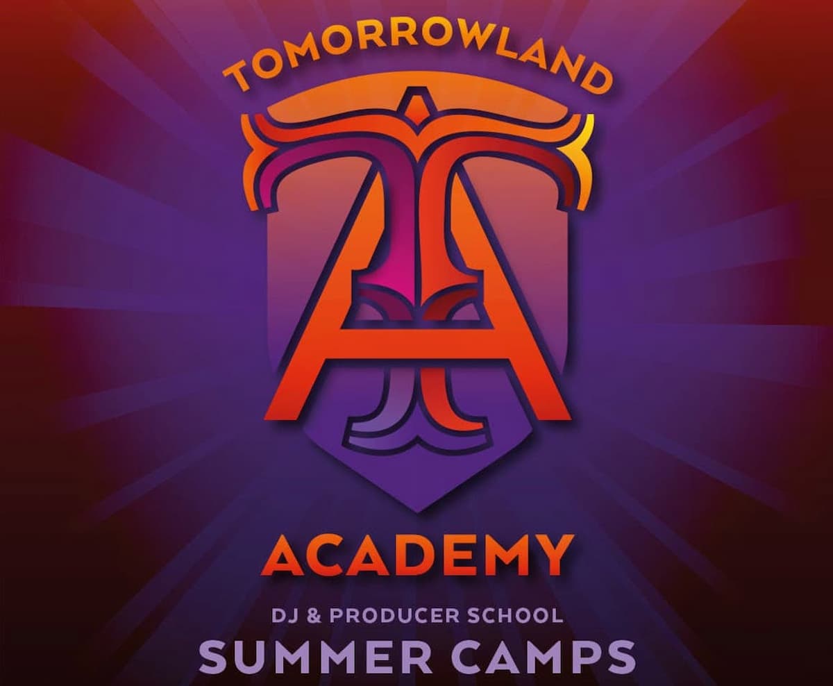 Tomorrowland Academy oferece Summer Camps de cursos de produção e discotecagem
