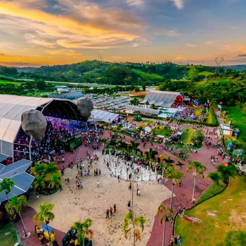 Ame Laroc Festival 2025 | Guia: tudo que você precisa saber!