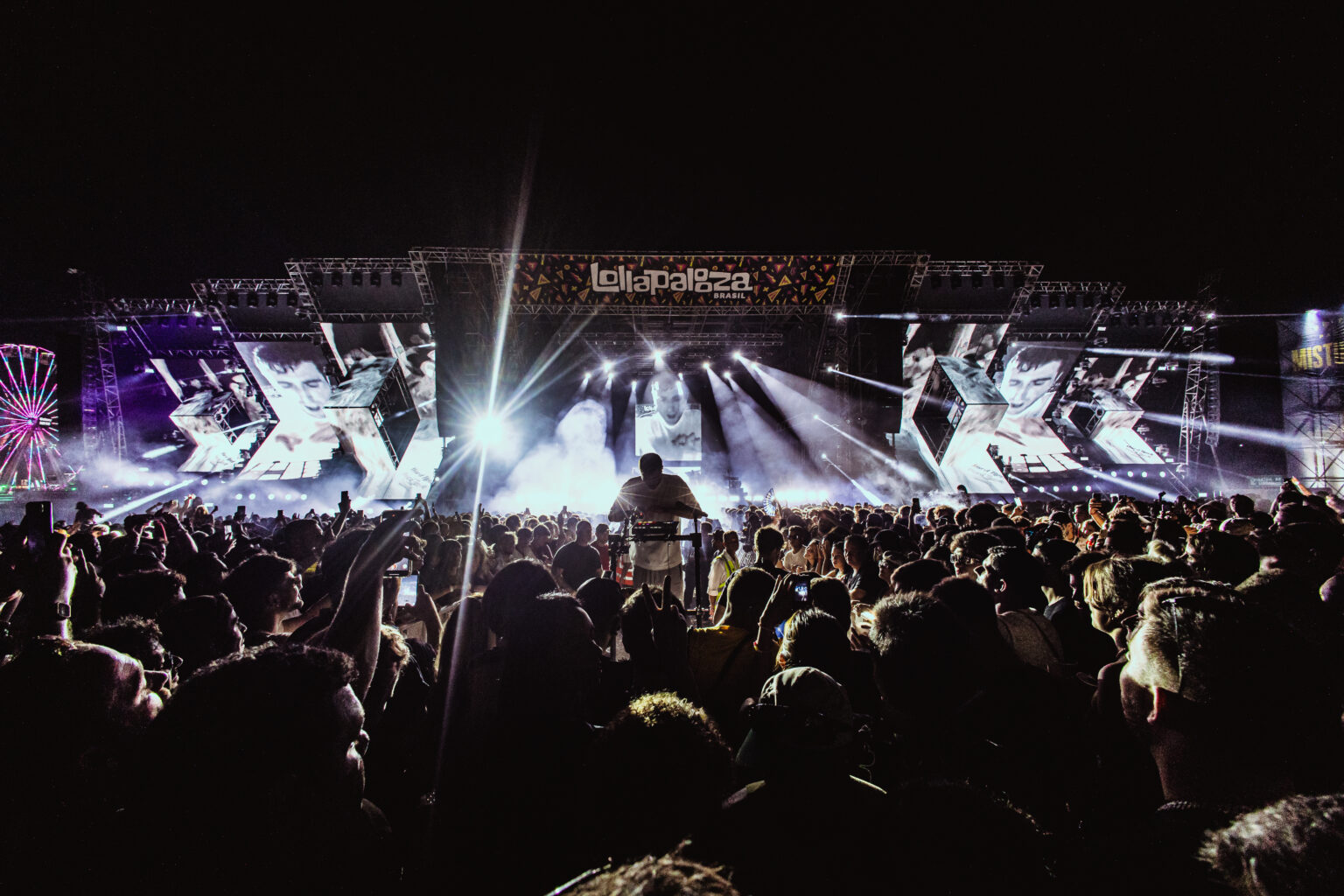 Lollapalooza Brasil celebra décima edição com recorde de público
