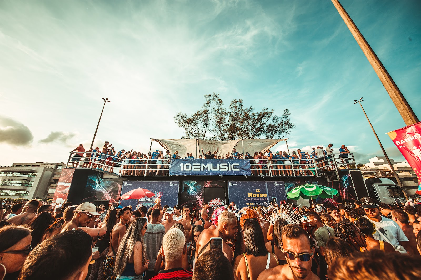 Bloco 10 e Music espera juntar 30 mil foliões no Carnaval do Rio de Janeiro com música a eletrônica