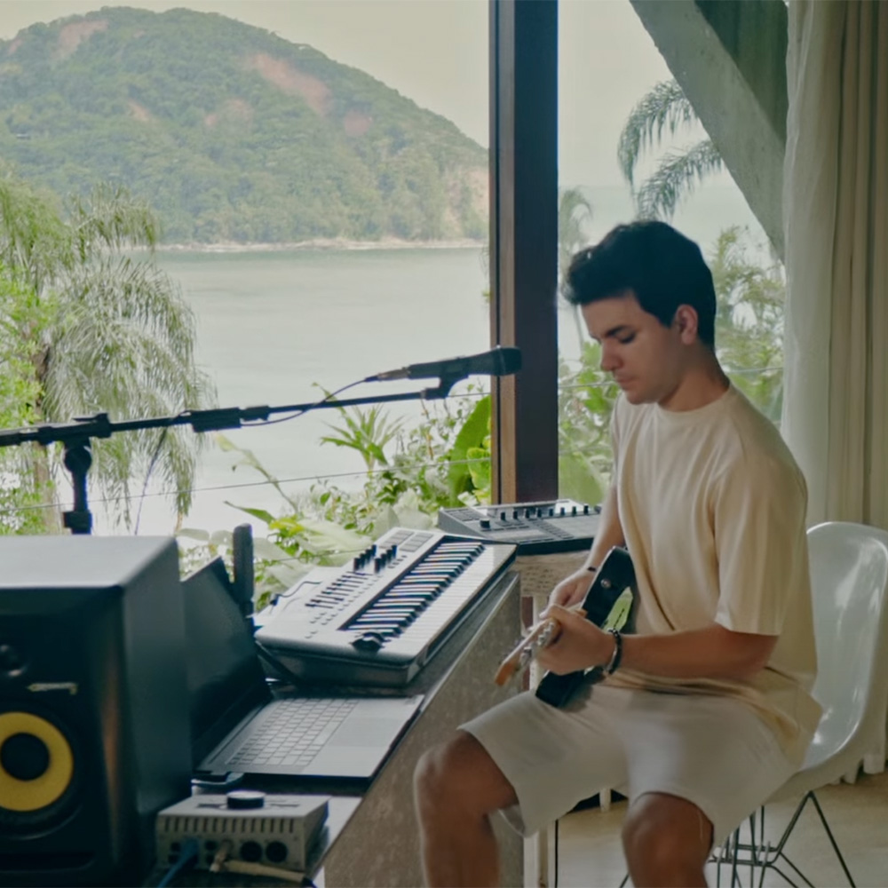 Santti libera gravação de seu projeto 100% autoral, o "Santti Lab Live Set", gravado no litoral paulista