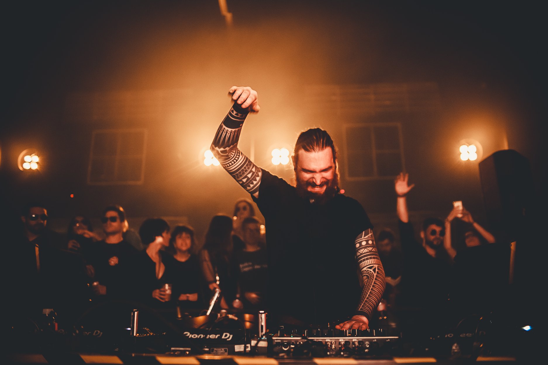 Rodhad, astro do techno, promete nova noite histórica no CAOS