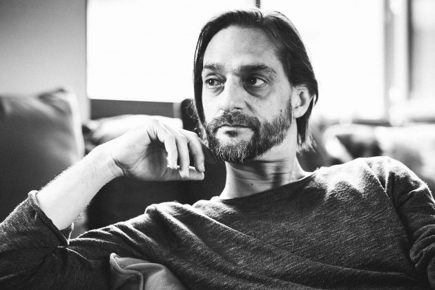 Ricardo Villalobos: conheça a trajetória do ícone da música eletrônica que se apresenta em São Paulo