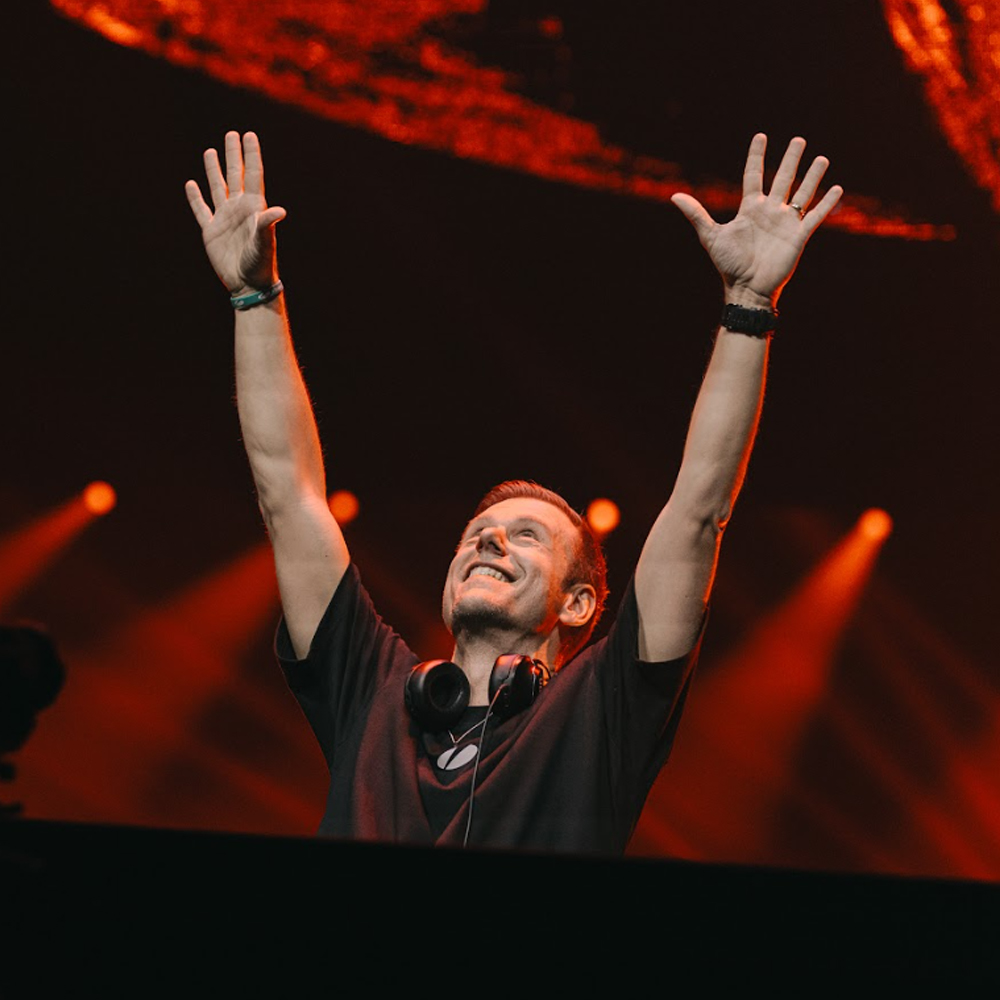 A State Of Trance 2024 em Roterdã mostrou ser um match perfeito para o festival de Armin Van Buuren