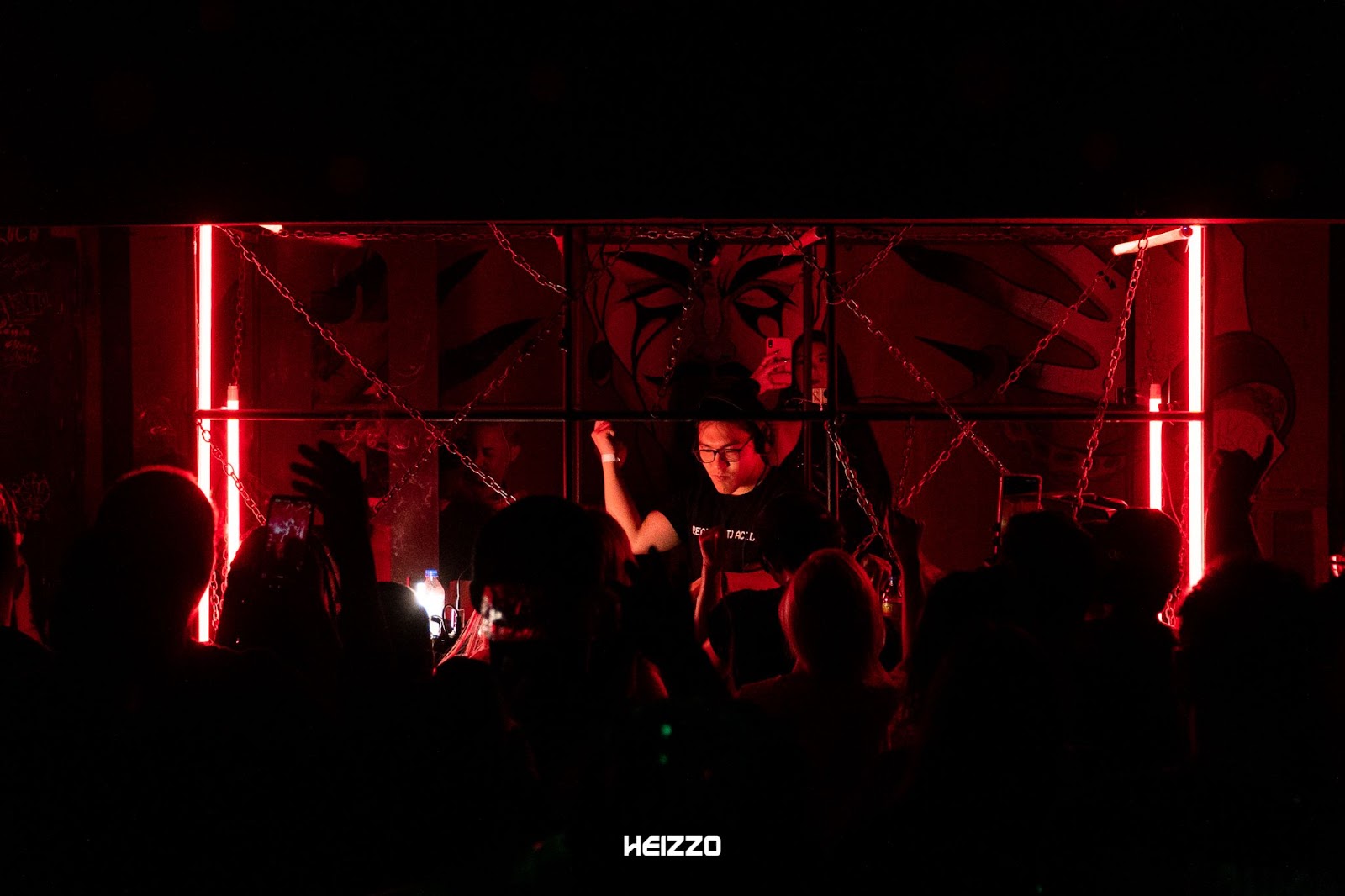 Acid Asian promete muito hard techno para o público asiático ao embarcar em turnê de 3 apresentações na Índia