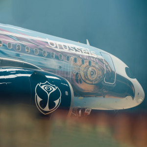 Tomorrowland e Brussels Airlines revelam a nova pintura do avião 'Amare'!