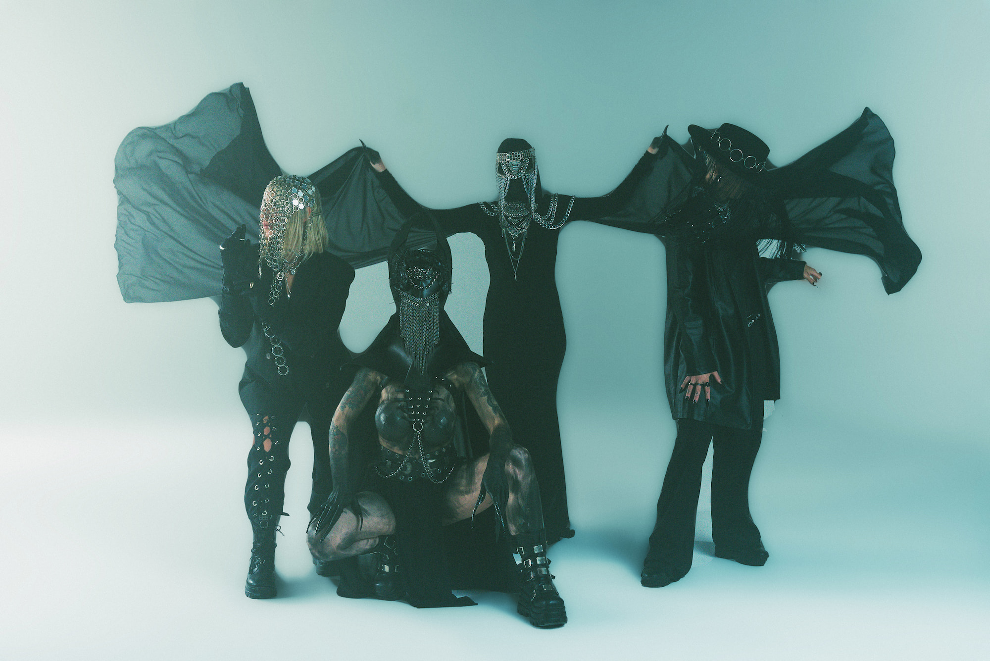 Entrevista | BLANCAh estreia HARPIA no Lollapalooza, novo projeto que une força feminina, arte e transformação