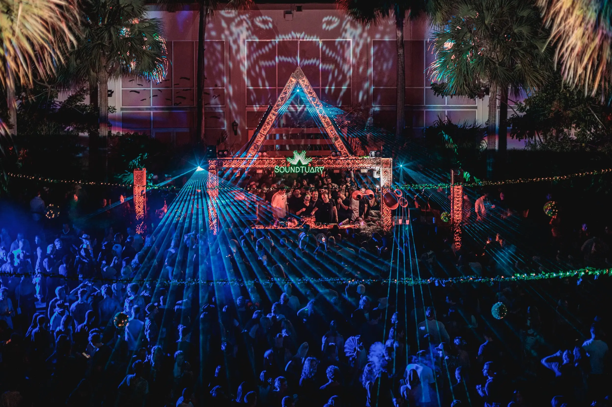 Soundtuary em São Paulo: uma imersão tropical no coração da cidade