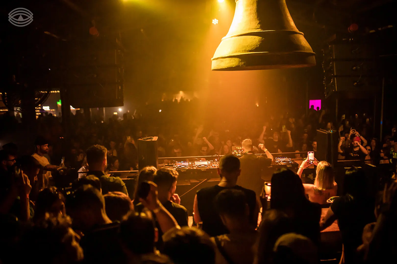 5 motivos que tornam imperdível a festa em parceria entre Surreal e RED ROOM, dia 05 de julho