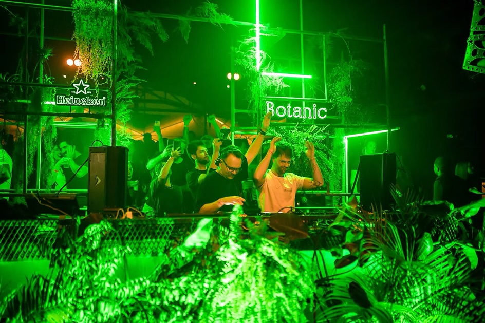 Botanic celebra 3 anos com edição especial no Surreal Park