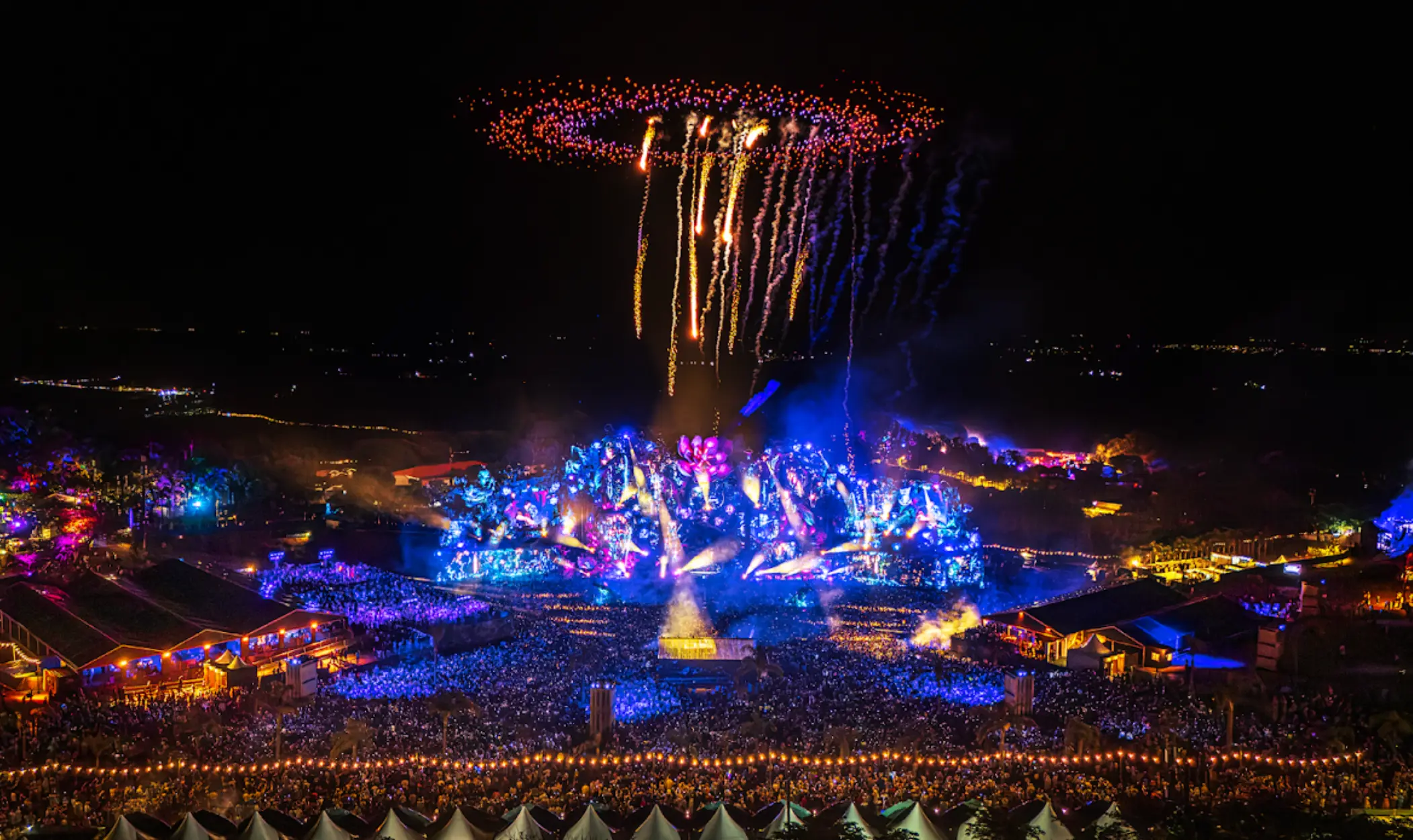 Alok domina o Tomorrowland Brasil com um espetáculo de drones impressionante