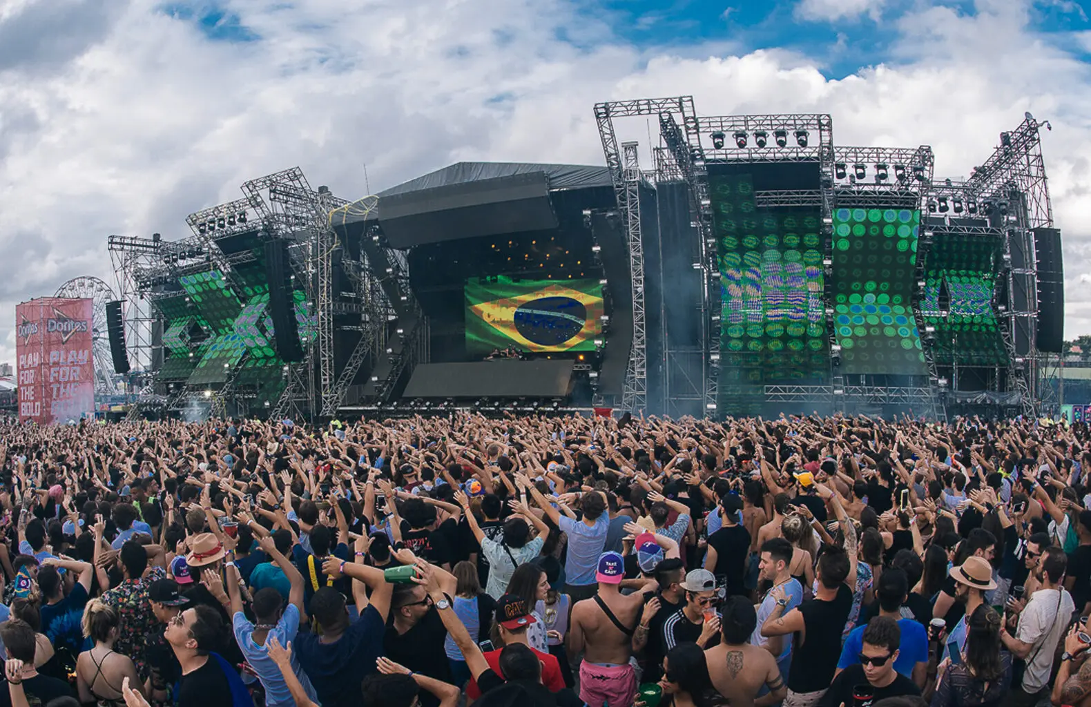 Lollapalooza Brasil 2026: Rádio MIX FM promove concurso para encontrar melhores sósias de artistas