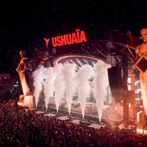 Dimitri Vegas & Like Mike comandam Ushuaïa Ibiza com tema Planaxis do Tomorrowland.