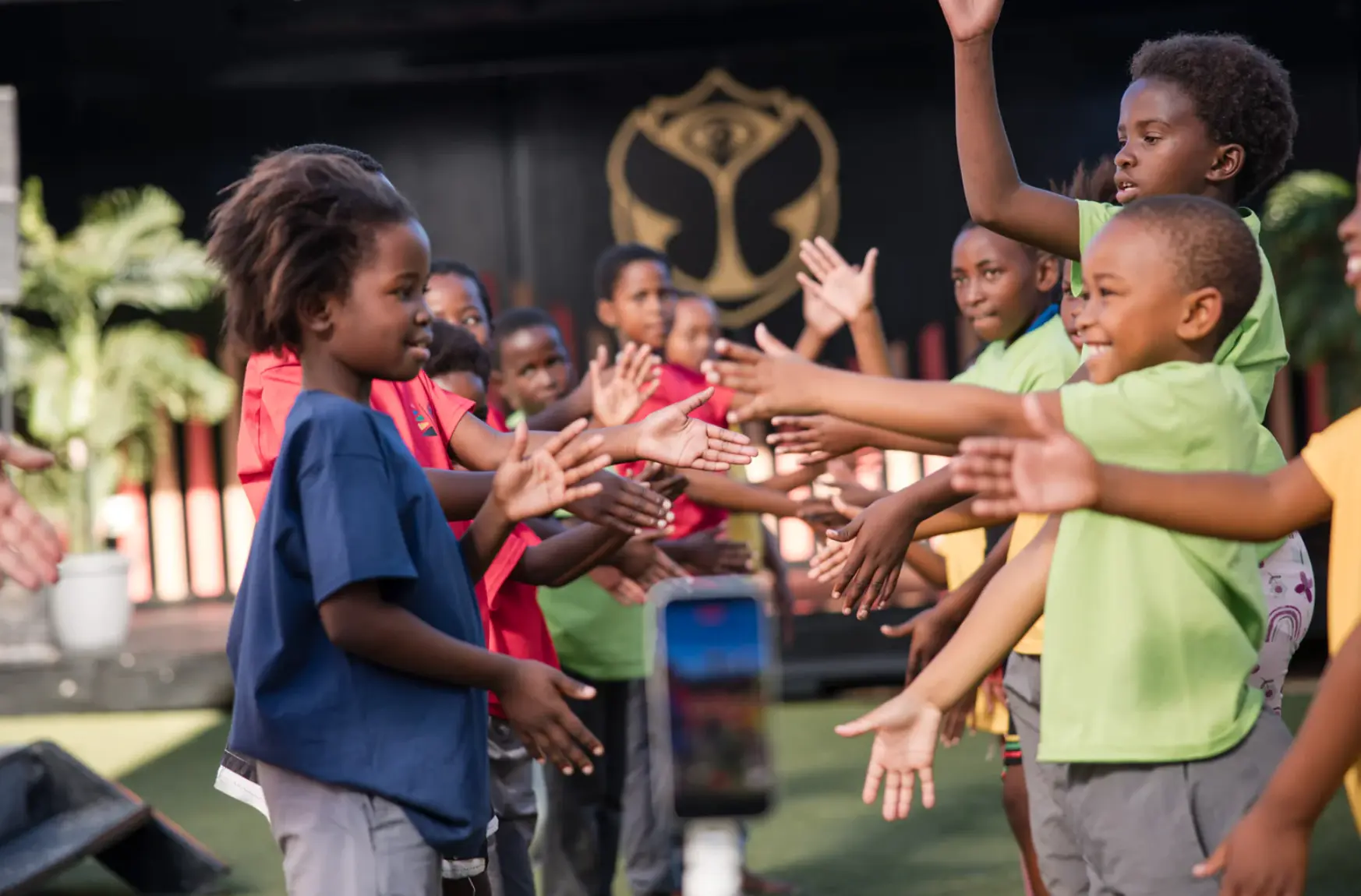 Tomorrowland Foundation inaugura sua quarta escola de Música & Artes na África do Sul.