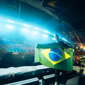 Em entrevista, Maddix conta sobre conexão com o Brasil: "Quero explorar o baile funk dentro do techno"