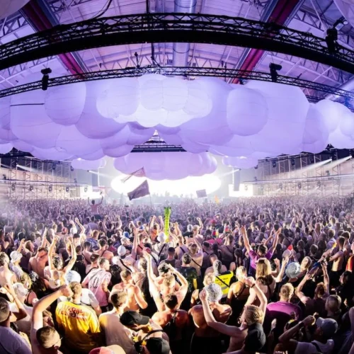 PAROOKAVILLE 2025 revela line-up final com Armin van Buuren, Charlotte de Witte e muito mais
