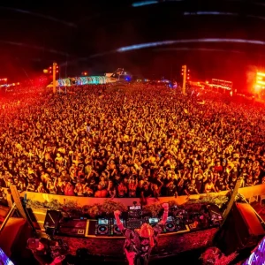 Vintage Culture estreia turnê DNA, neste sábado, em BH, com o maior Art Car da América do Sul e palco em Boeing 737