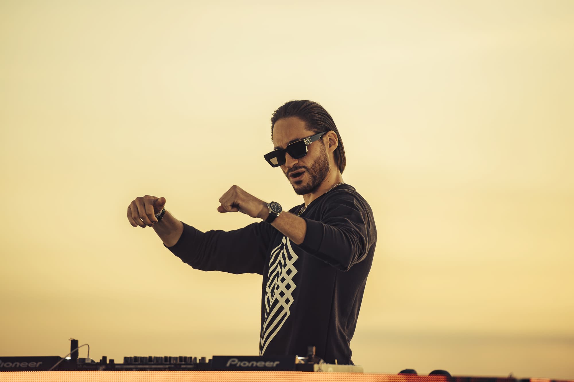 DJ Fábio Lopes estreia na UP Club Records com "Remember"