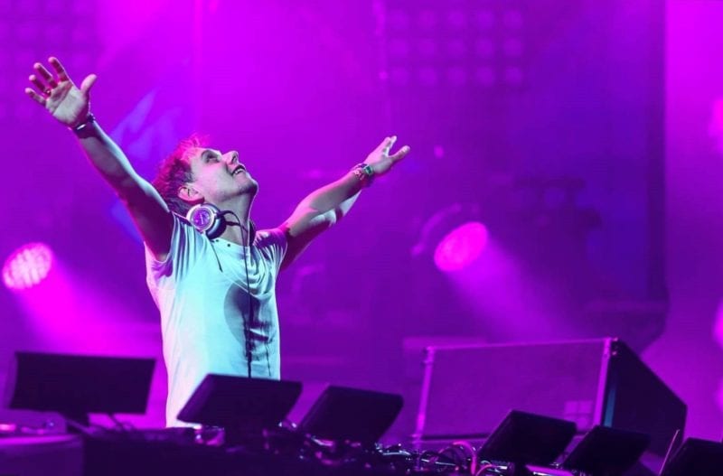 Confira A State Of Trance - Ibiza 2020, por Armin Van Buuren
